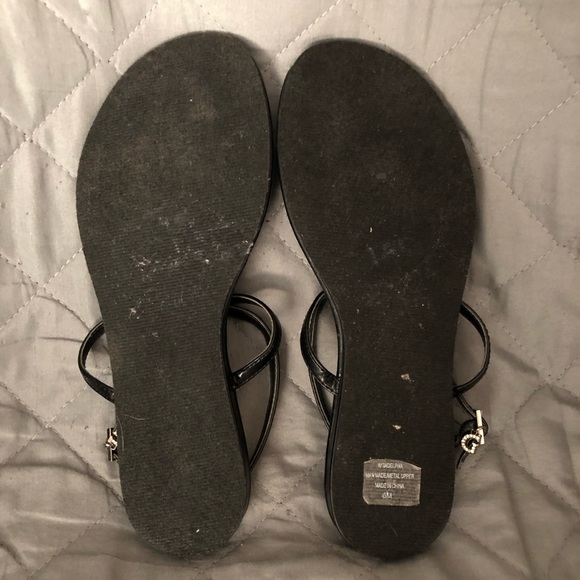 Guess Sandals - Picture 7 of 9